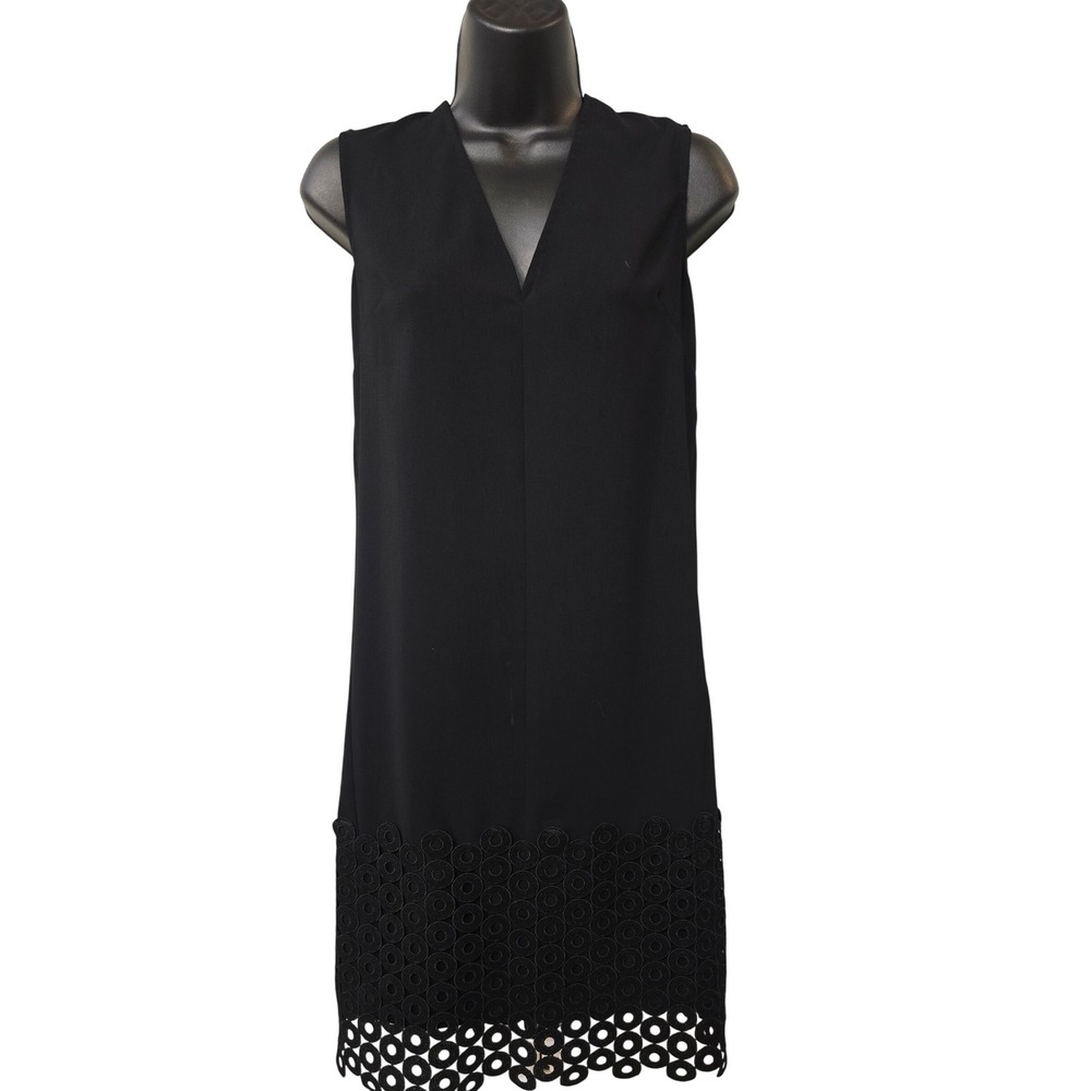 Lela Rose Black Sleeveless V-Neck Shift Dress Laser Cut Circle Hem Size 8‎